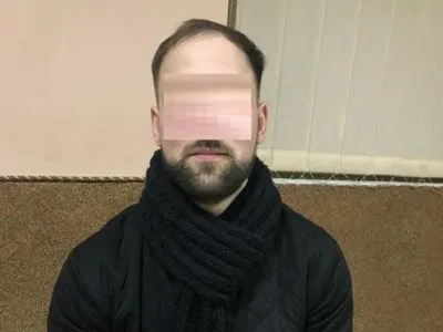 Во Львовской области мужчина пытался попасть в Польшу с паспортом брата-близнеца