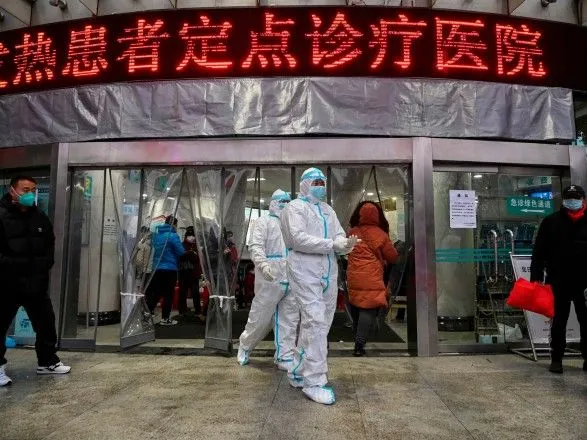 Епідемія коронавірусу: Китай почав клінічні випробування засобу проти пневмонії