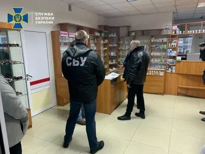 В Полтавской области разоблачили схему продажи контрафактных лекарств через сеть аптек