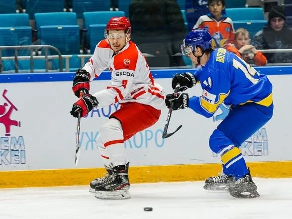 Хоккейная сборная Украины провела вторую игру в квалификации к ОИ-2022