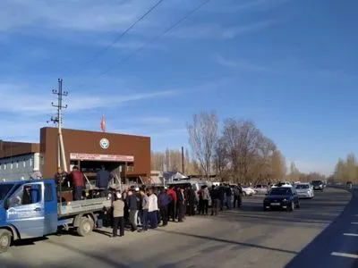 Через межэтнические столкновения около 4500 человек были вынуждены покинуть Казахстан