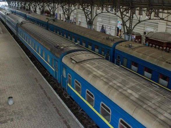 К 8 марта украинцам назначили 15 дополнительных поездов