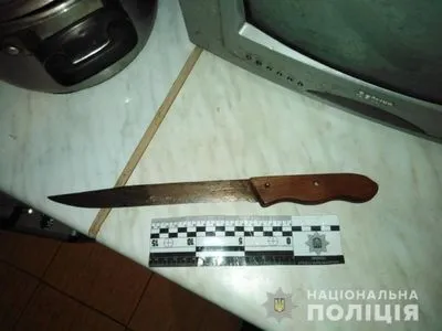 На Одещині чоловік вдарив ножем у живіт власного онука