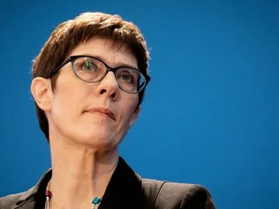 Наступниця Меркель у ХДС не збирається висуватися на посаду канцлера ФРН