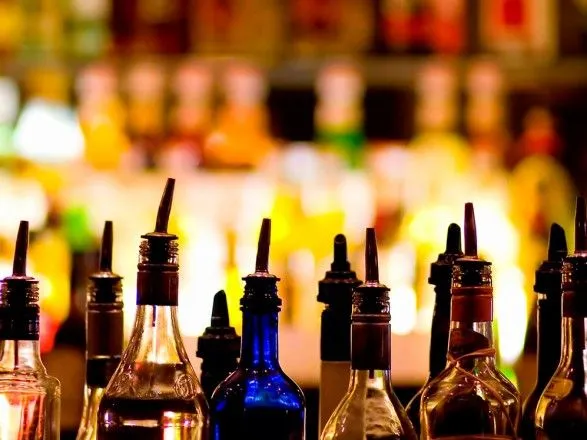 Госстат подсчитал расходы украинцев на алкогольные напитки