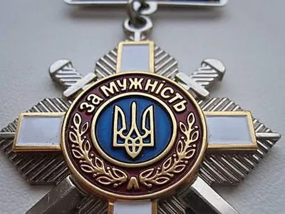 Зеленський відзначив державними нагородами 44 військовослужбовців: половину із них - посмертно