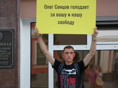 Сенцов поддержал российского активиста Котова, выступавшего против аннексии Крыма