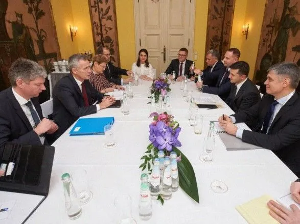 Мюнхенська конференція: Зеленський зустрівся з Генеральним секретарем НАТО