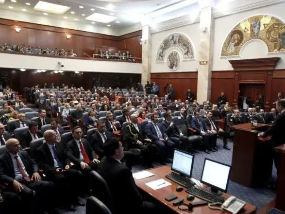 Парламент Північної Македонії саморозпустився задля дочасних виборів, ухваливши важливі закони