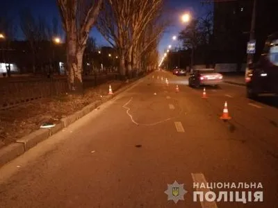 У центрі Миколаєва легковик на смерть збив жінку