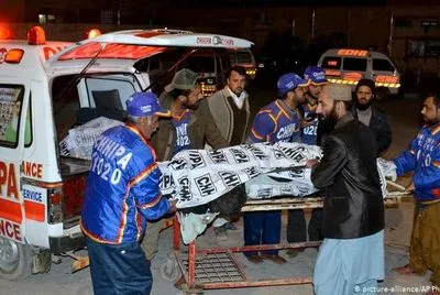 В Пакистане в результате утечки токсичного газа погибли 14 человек