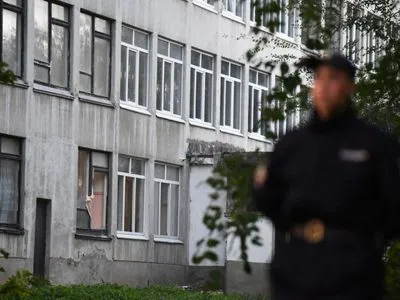В окупованому Криму за підозрою в підготовці розстрілів у школах затримано двох підлітків