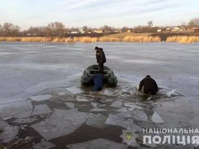В Хмельницкой области в пруду нашли тело 5-летней девочки