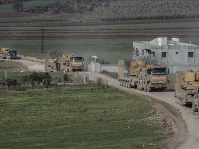 Турция перебрасывает танки в Идлиб в Сирии