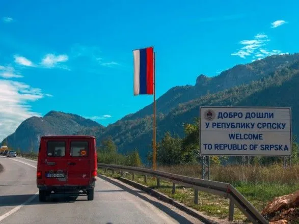 У Сербії заарештували п’ятьох людей за незаконне переправлення мігрантів через кордон