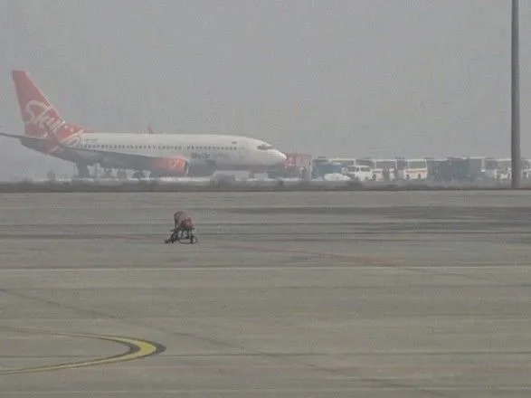 У харківському аеропорту повідомили про стан евакуюваних з Китаю: усі здорові