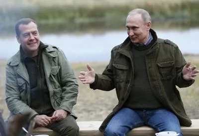 Путін заявив про збереження тандему з Медведєвим