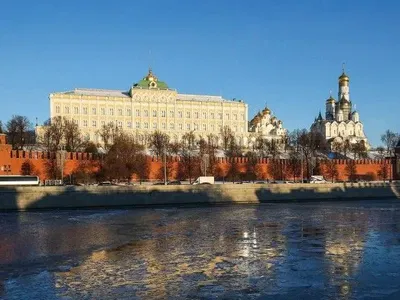 Кремль отказался называть страны, по словам Путина, "растягивающие" Россию и Украину