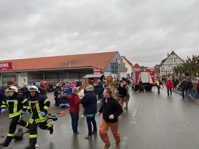 Наезд автомобиля в толпу в Германии: опубликованное видео с места ЧП, в котором пострадали как-минимум 30 человек
