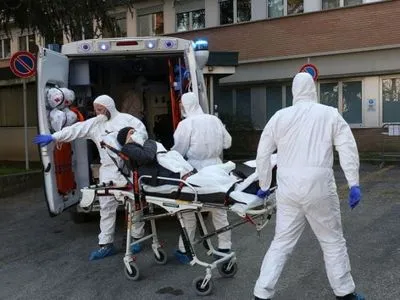 В Румынии после карантина вышли первые два человека без симптомов коронавируса