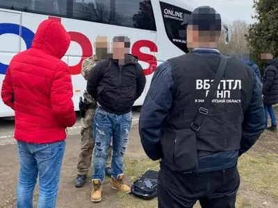 На Закарпатті оголосили про підозру 23-річному чоловіку за спробу продажу українок до Словаччини