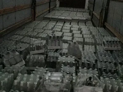 Во Львовской области публично утилизируют 14 тонн алкоголя