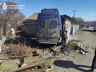 В Мариуполе автомобиль патрульной полиции въехал в легковушку: травмирована пассажирка