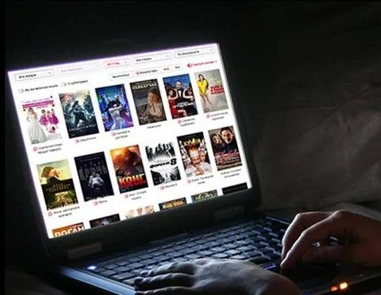 В Киеве будут судить мужчину, который организовал пиратский онлайн-кинотеатр