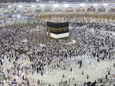 Саудовская Аравия запретит паломничество к святыням Медины и Мекки из-за коронавируса