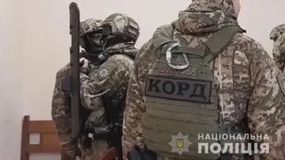 В Одессе во время судебного заседания задержанный угрожал гранатой