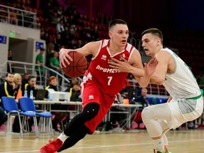 Победа вывела "Прометей" в лидеры Суперлиги Украины по баскетболу