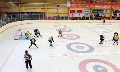 Женская сборная Украины по хоккею понизилась в классе на чемпионате мира в Исландии