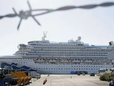 Епідемія коронавірусу: Японія повністю завершила евакуацію з лайнера Diamond Princess