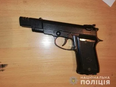В Днепропетровской области мужчина выстрелил из "пневмата" в лицо оппоненту