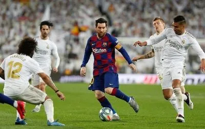 Два защитника и два нападающих: "Барселона" объявила о летних трансферных планах