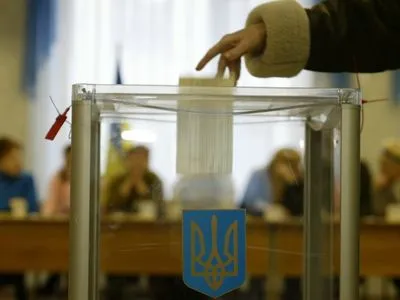 Довыборы в Раду: ЦИК отменила регистрацию двух кандидатов в нардепы