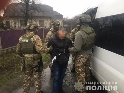 Правоохранители перекрыли канал поставки наркотиков во Львовской области