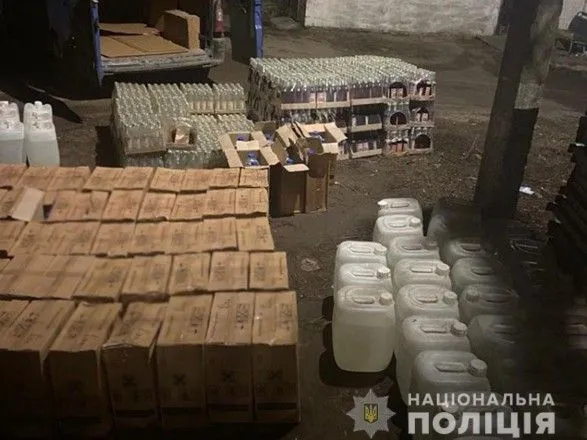 В Донецкой области изъяли фальсифицированного алкоголя на почти 400 тыс. грн