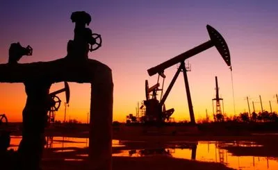 Цены на нефть обвалились на 20% из-за начала "нефтяной войны" между Саудовской Аравией и Россией