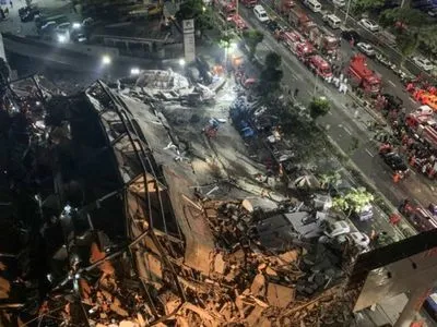 Кількість загиблих при обваленні готелю в Китаї зросла до 18 осіб