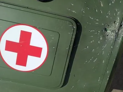 Бойовики на Донбасі обстріляли військово-медичний автомобіль ООС з безпілотника