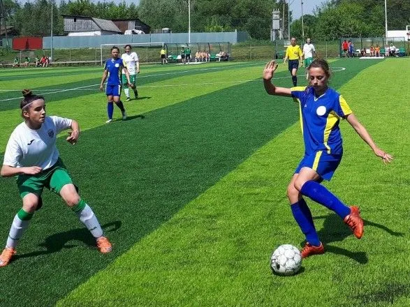 zhinochiy-futbol-sogodni-startuye-chempionat-ukrayini-sered-divochikh-komand-wu-17