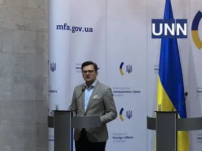У МЗС закликали українців утриматися від подорожей через коронавірус