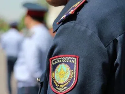 В Казахстане на 10 суток арестовали пранкера, изображавшего больного коронавирусом в метро