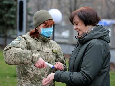 В Украину из-за рубежа вернулось почти 12 тыс. украинцев - МИД