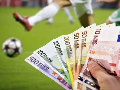 Пандемія коронавірусу: в Баварії футболістів закликали відмовитися від зарплат