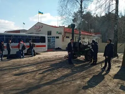 Украина привлекает спасателей для обеспечения транзита граждан на границе с Польшей