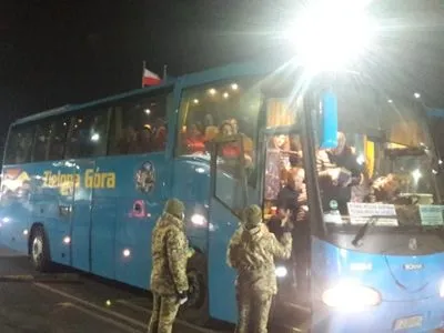 Додому повернули понад 3 тисячі українців, які перебували у Польщі без транспортних засобів