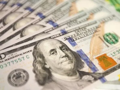 НБУ продал 200 млн долларов на валютном рынке в среду