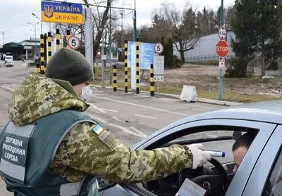 На въезде в Черновцы всем будут мерить температуру и делать опрос - мэр города